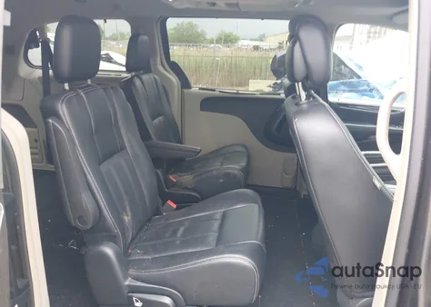 2015 Chrysler Town & Country Touring-L из США, поврежденный, VIN 2C4RC1CG6FR705834